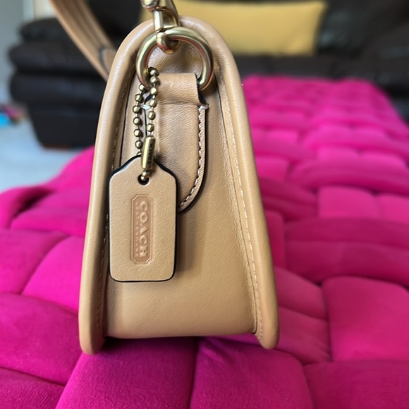 Coach Swinger Bag-NWOT - Picture 10 of 16